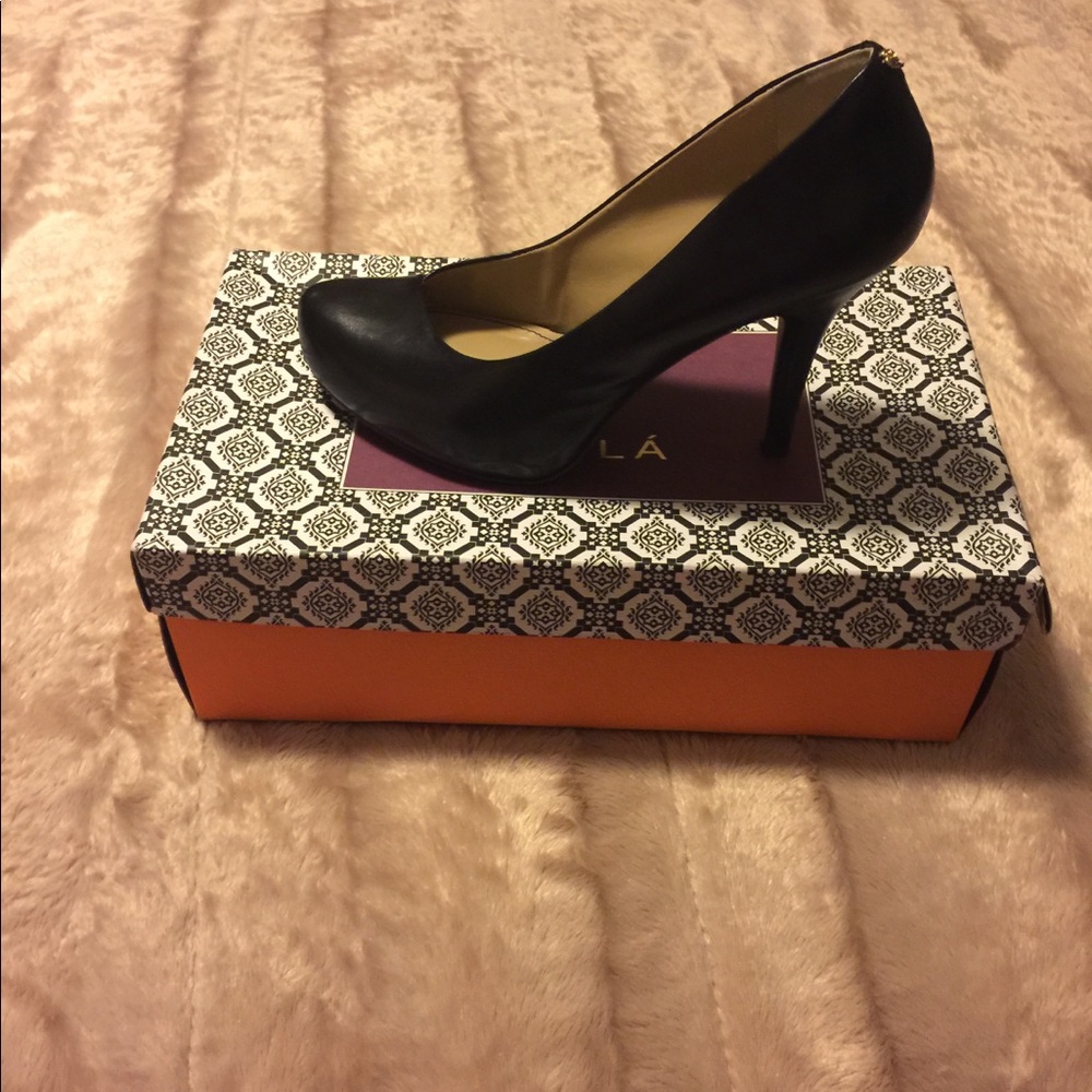 Isola Stilettos - Picture 6 of 8